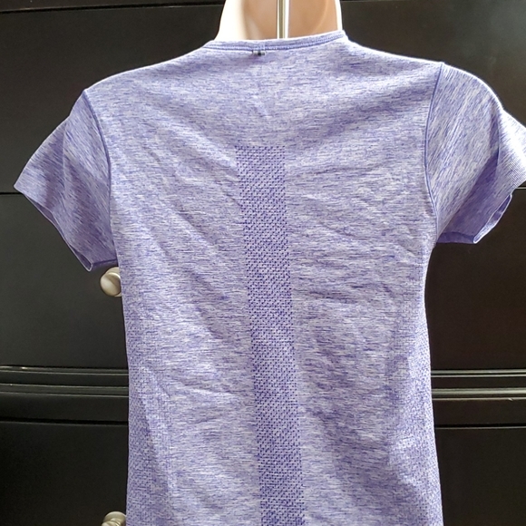 NWT womens Nike running  tee. Xs - Picture 5 of 7
